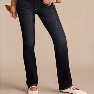 Lucky Brand Dark Sweet Mid-Rise Straight Leg Jeans 6/28. NWT